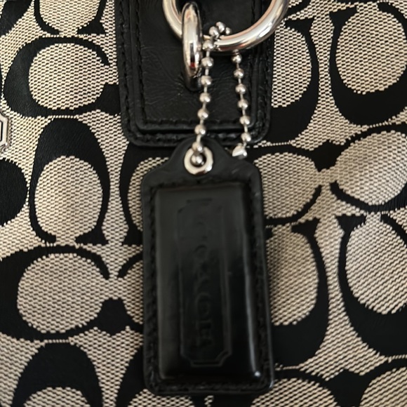 Coach purse - Picture 6 of 8